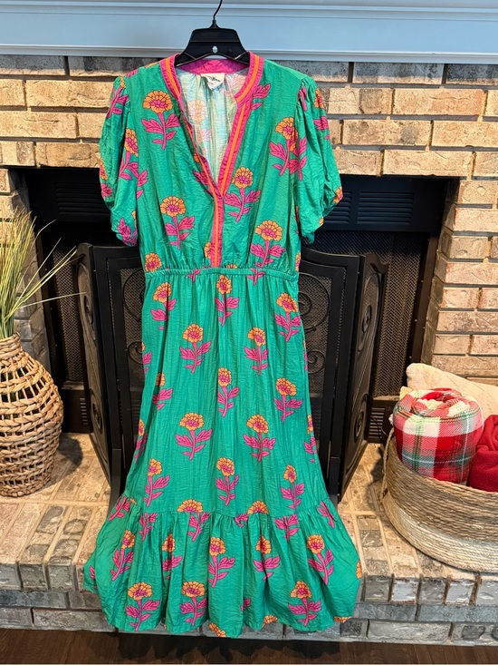 Umgee Dresses & Skirts - Umgee long bright floral dress, green multi, Large, EUC